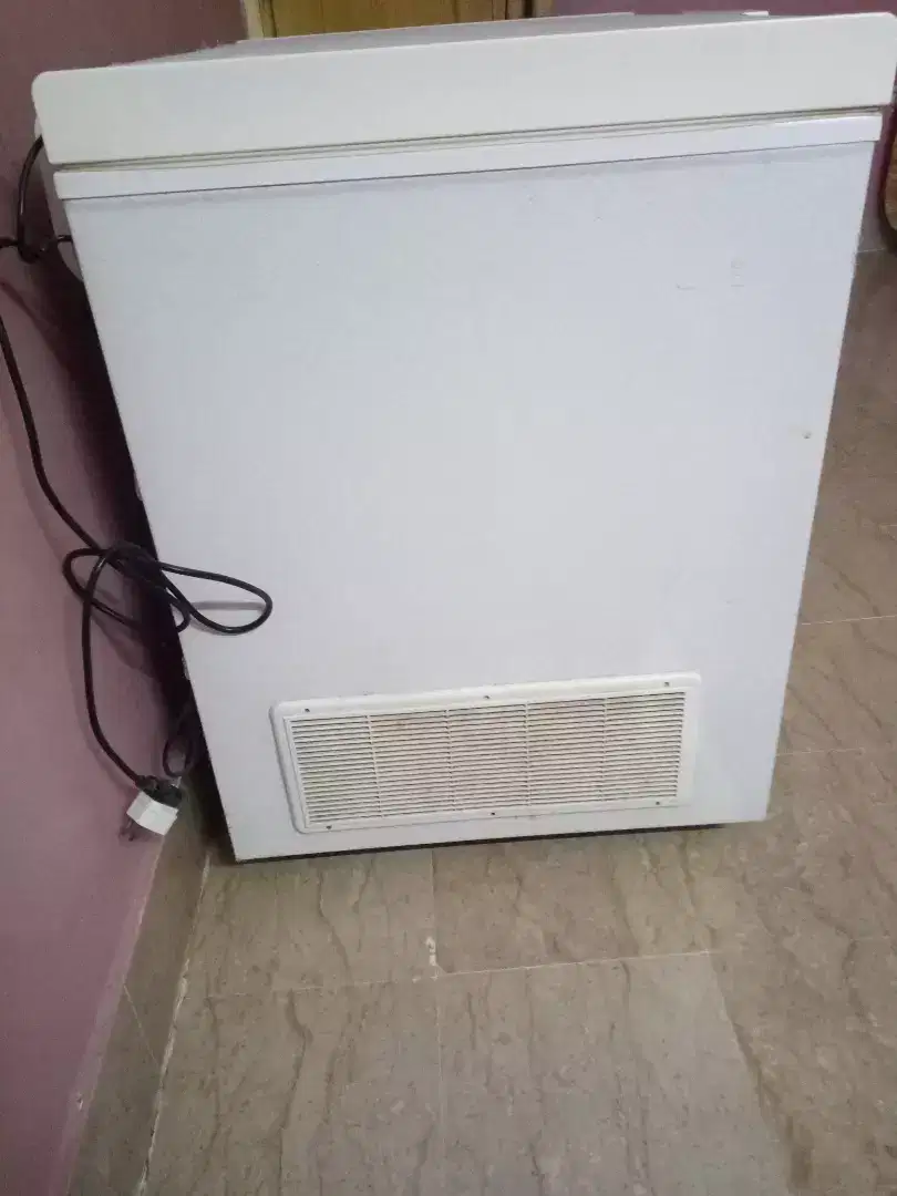 Deep freezer available for sale
