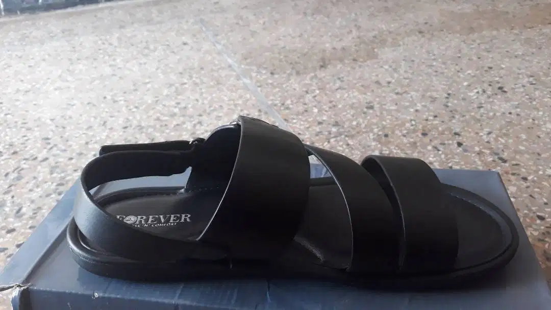 New forever brand chappal available for sale