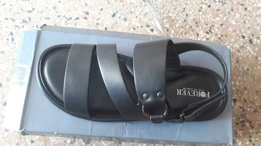 New forever brand chappal available for sale