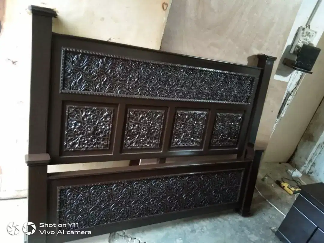 King size bed 2 side table for sale Sialkot