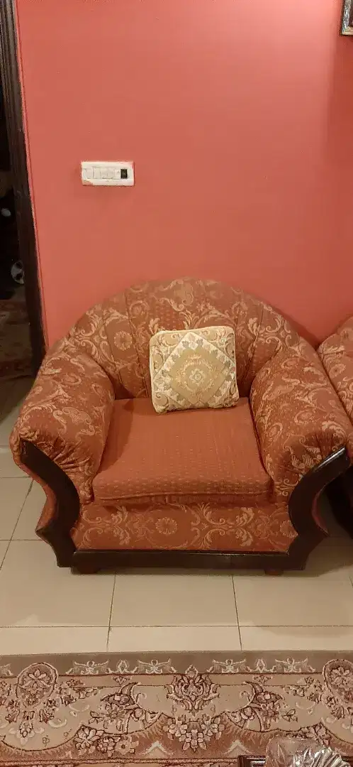 9 seater sofa set available for sale