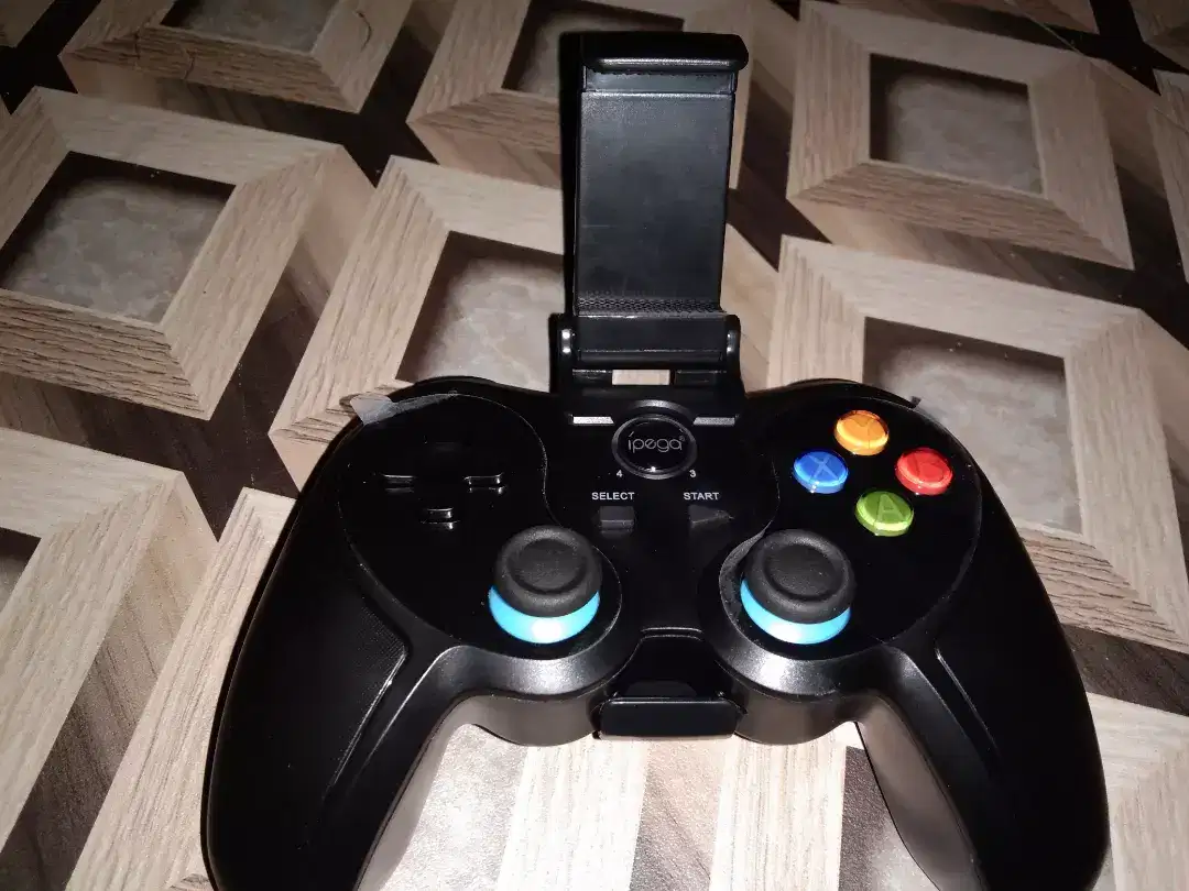 Gameing Wireless controller for sale in sialkot