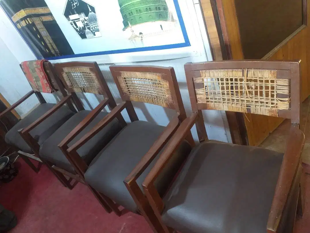 Office Table n Chairs available for sale