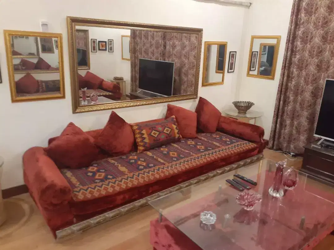 Wedding guest stay green town on daily base for rent in Lahore