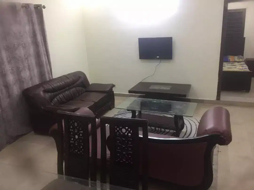 Wedding guest stay green town on daily base for rent in Lahore