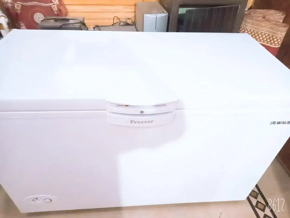 Waves deepfreezar for sell in Faisalabad