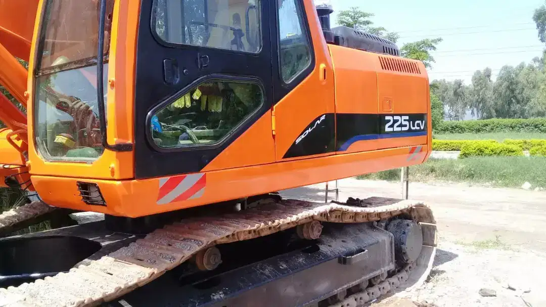 Doosan model 2003 available for sale in Rawalpindi