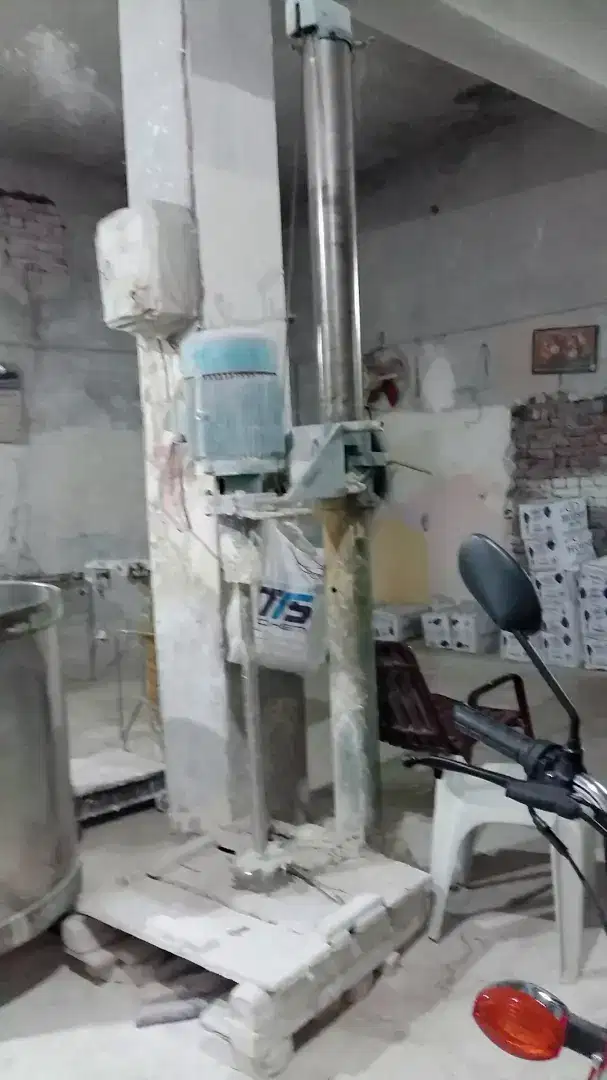Paint mixture machine available for sale in Gujranwala