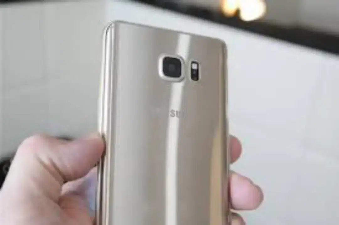 Samsung Galaxy note 5 Smartphone gold color For Sale In Khanewal