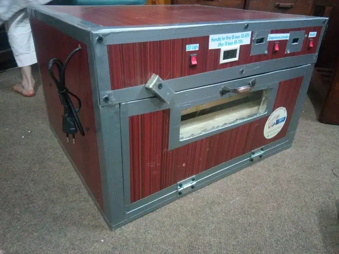 Full Automatic egg incubator available for sale