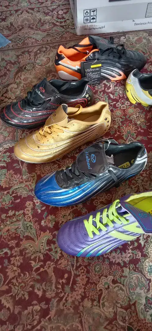 Football shoes available for sale in Rawalpindi ARL colony