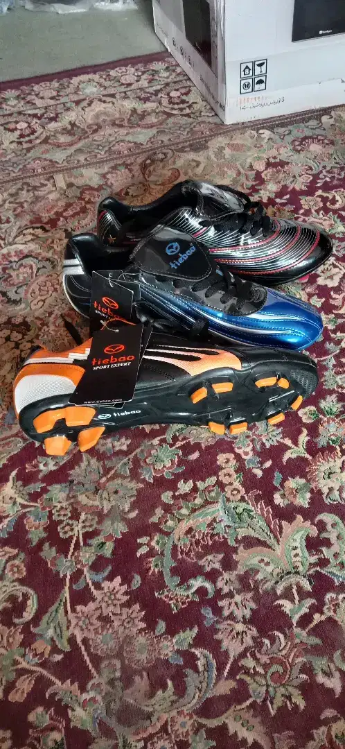 Football shoes available for sale in Rawalpindi ARL colony