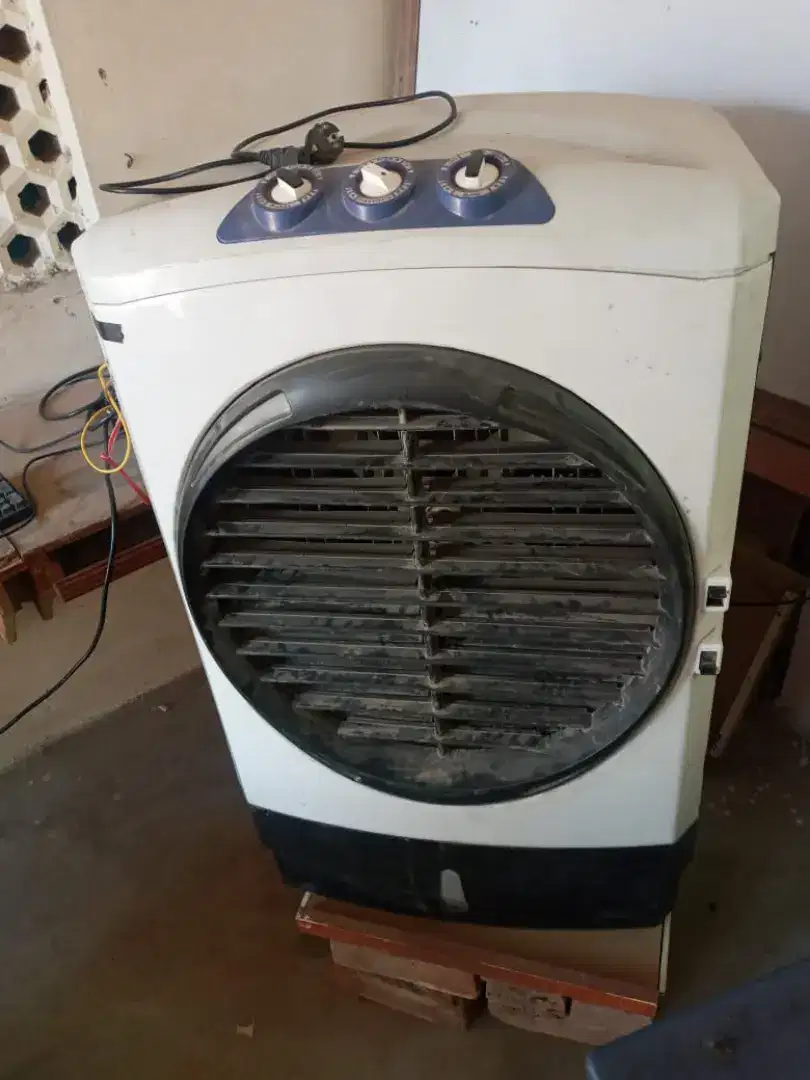 Cooler Available Urgent sale