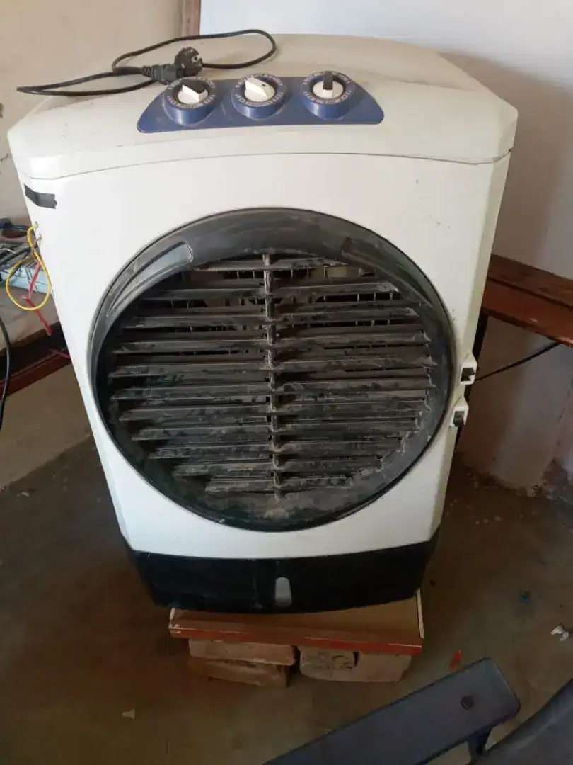 Cooler Available Urgent sale