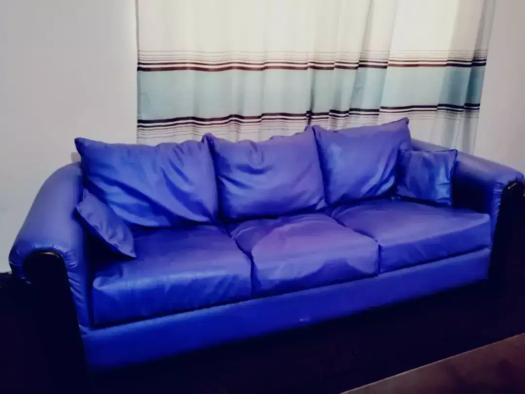 5 seater sofa set available for sale