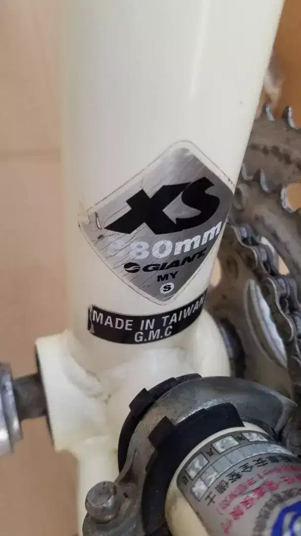 Giant CS 3200 Hybrid Made In Taiwan available For sale in Karachi
