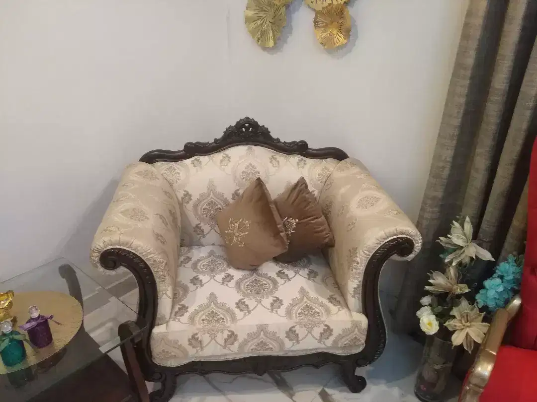 Sofa Set available for sale in Islamabad