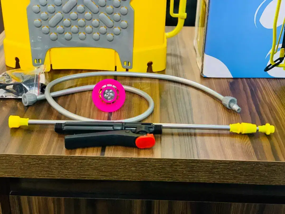 20 ltr Spray pump available for sale
