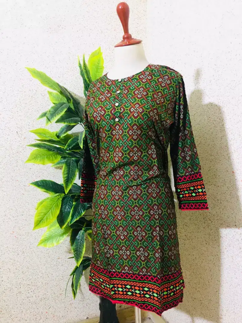 Lelan&lawn Kurtis stenderd size(36 to 37)length (19 to 21)chast For Sale