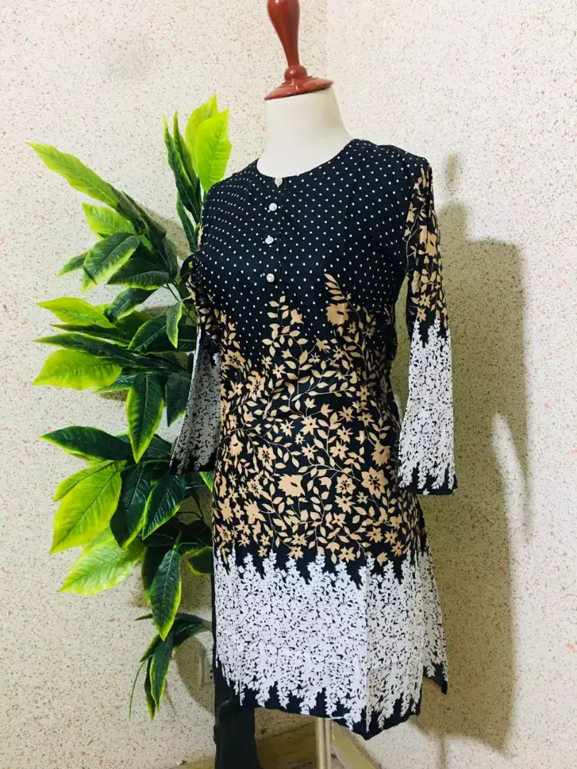 Lelan&lawn Kurtis stenderd size(36 to 37)length (19 to 21)chast For Sale