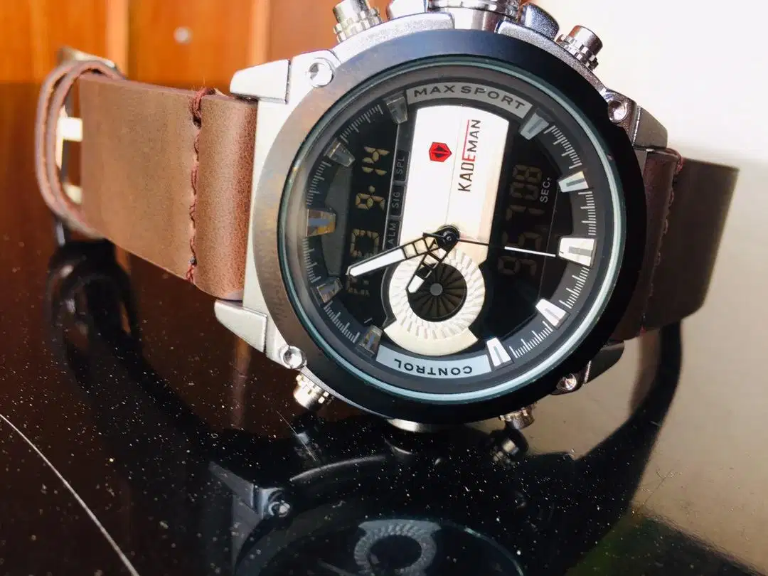 Kade man watch For sale in Rawalpindi
