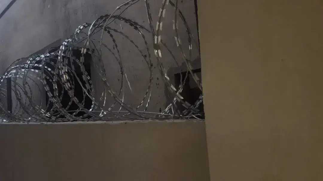 Razer wire barbed wire Available for sale