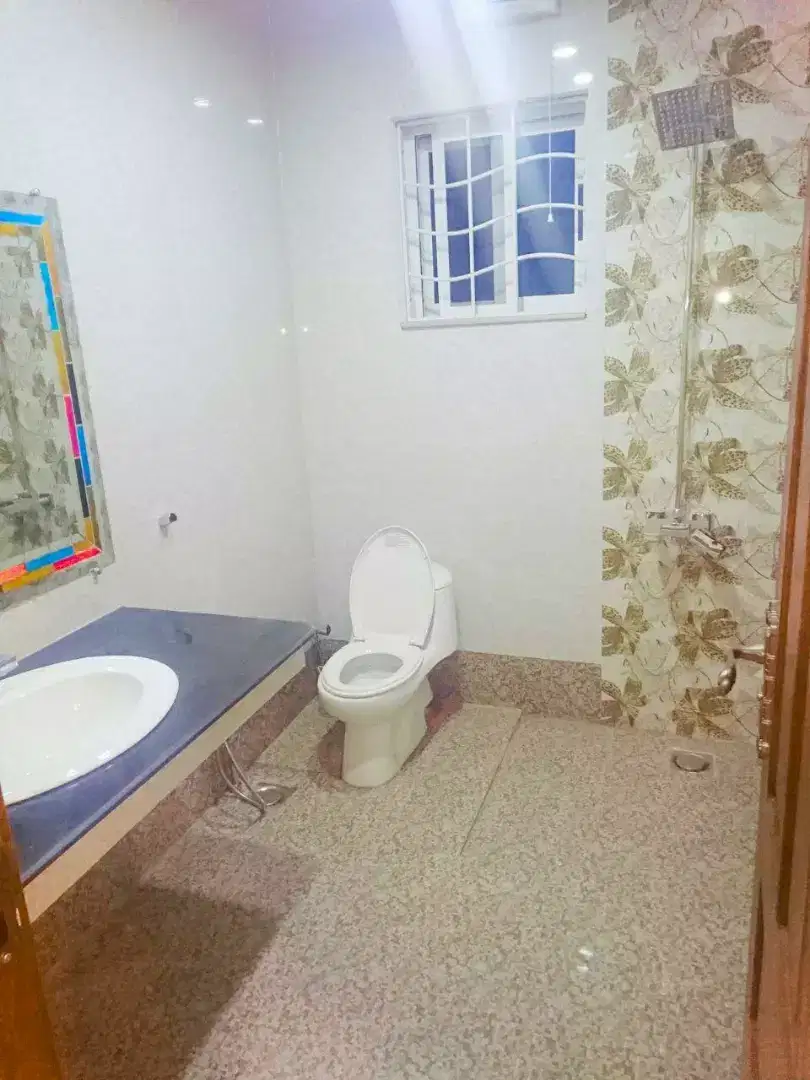 1 kanal  luxurious furnished House available for rent in bahria town Islamabad