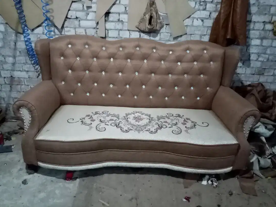 7 seeter sofa set New condition botel wala For Sale In Rawalpindi