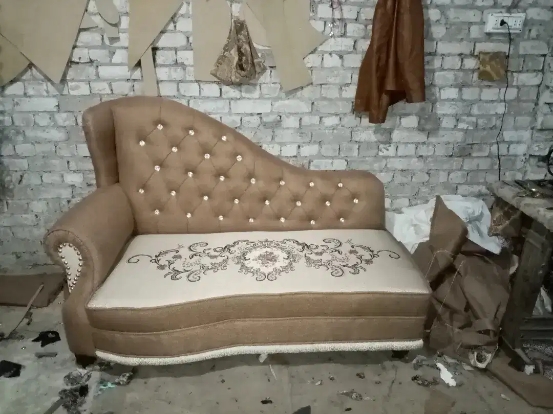 7 seeter sofa set New condition botel wala For Sale In Rawalpindi