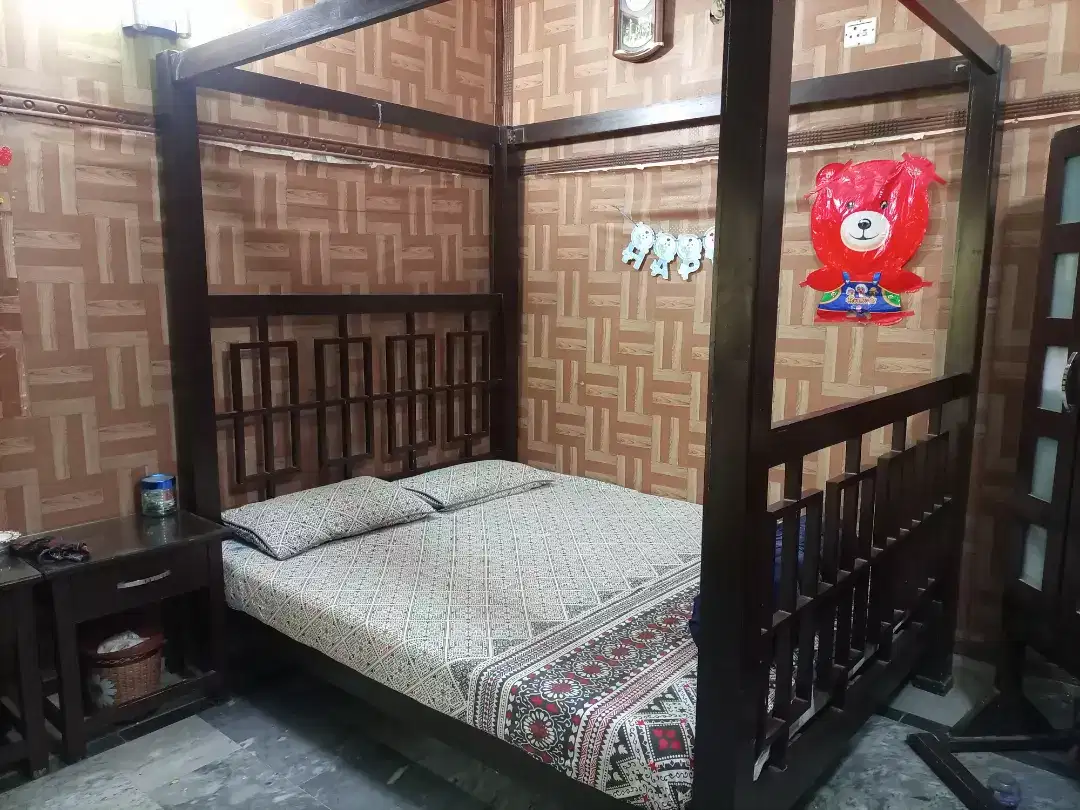 Pure wooden double bed with side tables and chiffon bed curtain For Sale