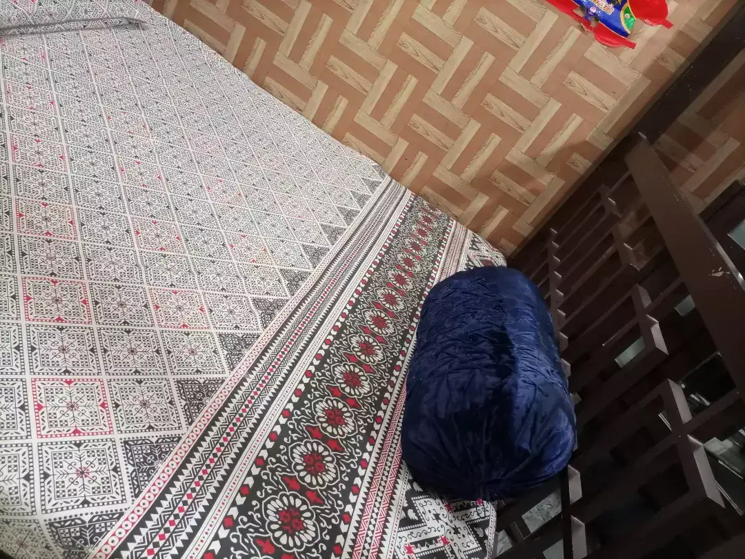 Pure wooden double bed with side tables and chiffon bed curtain For Sale