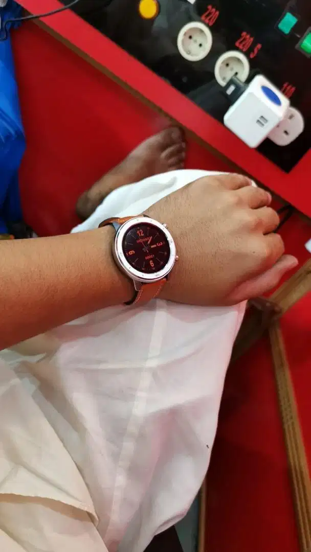 Lemfo smart watch Available For Sale In Lahore