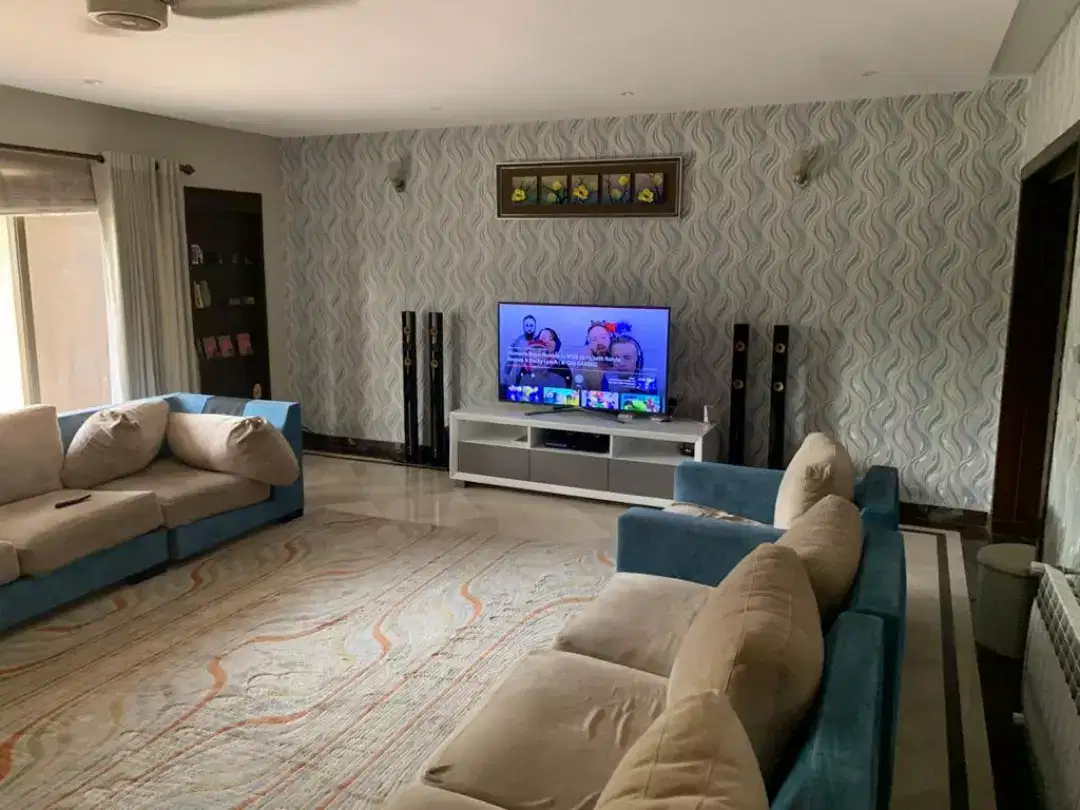 Beautiful 32 Marla Bahria Meadow For Sale In Lahore