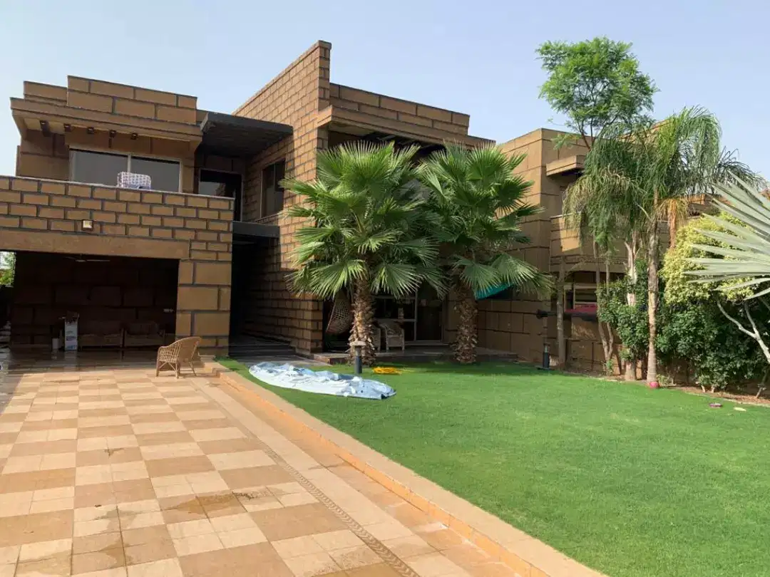 Beautiful 32 Marla Bahria Meadow For Sale In Lahore