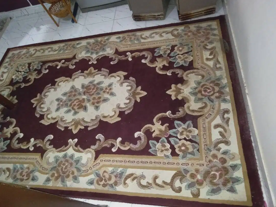 Fancy center carpet Available For Sale In Karachi
