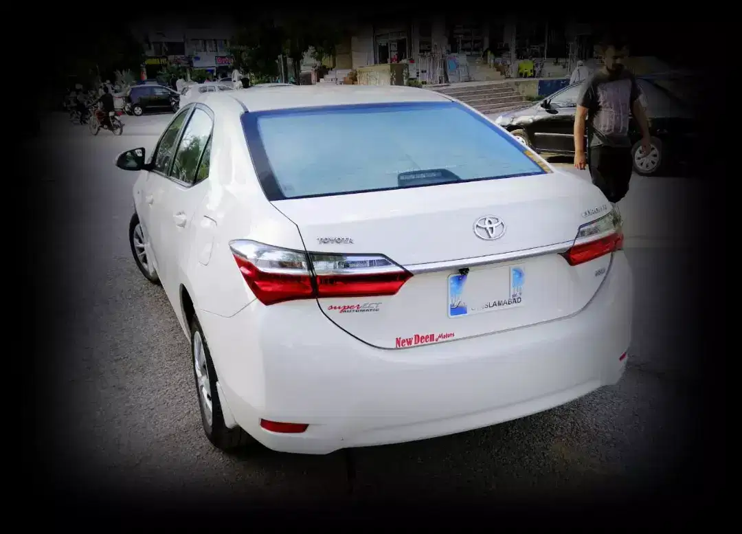 Apv,Parado,vigo,Rivo,V8 Car For Rent in Rawalpindi