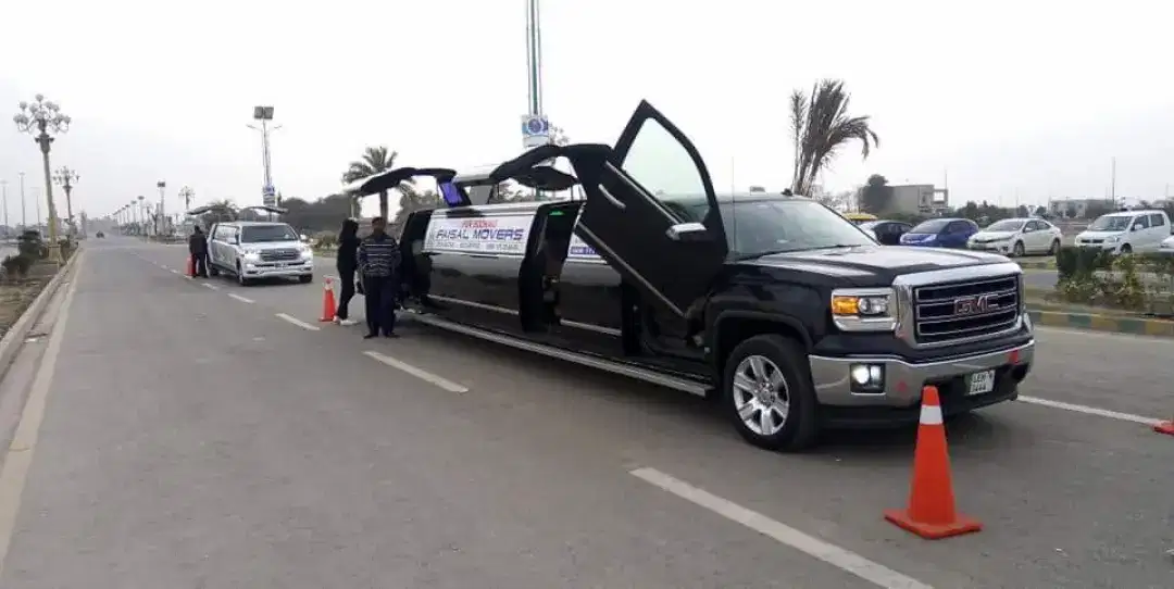 Limousine available for rent in Rawalpindi