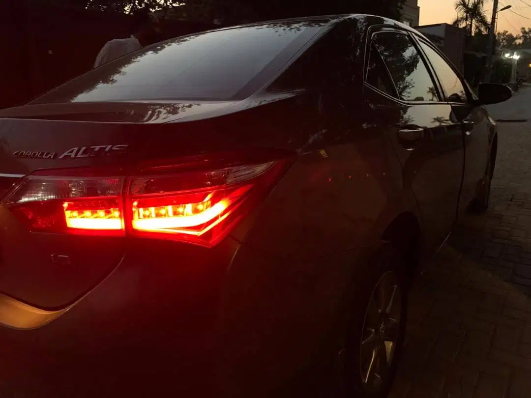 Toyota Corolla Altis 1.6 auto 2016 Available For Sale In Faisalabad