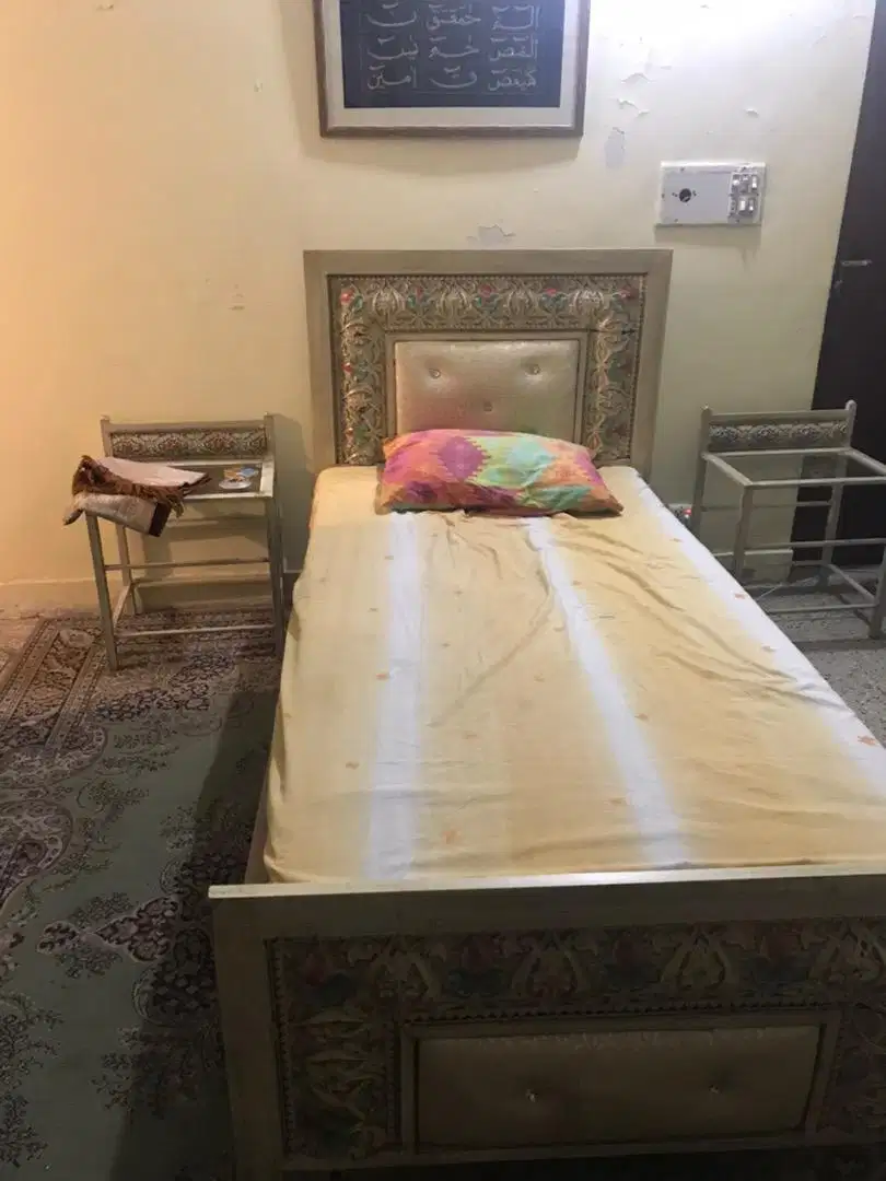 Boys Hostel Available For Rent  in model town Lahore