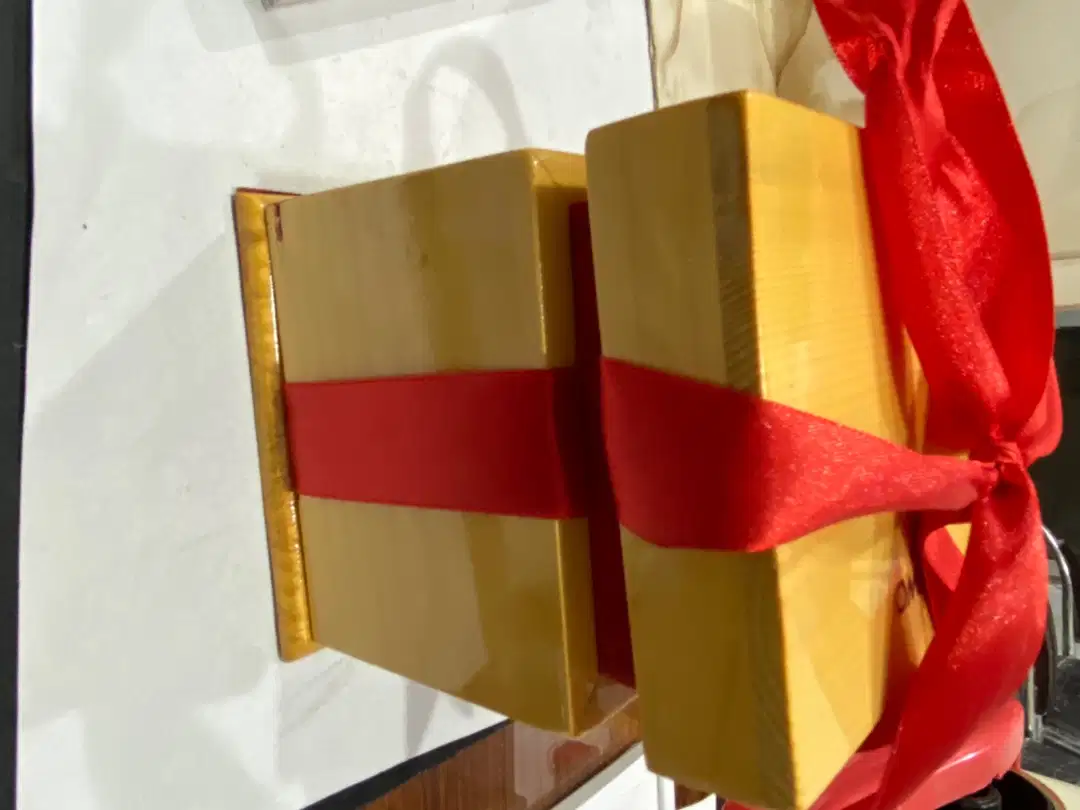 GENUINE OMEGA SPECIAL GIFT WATCH BOX.RARE AVAILABLE FOR SALE