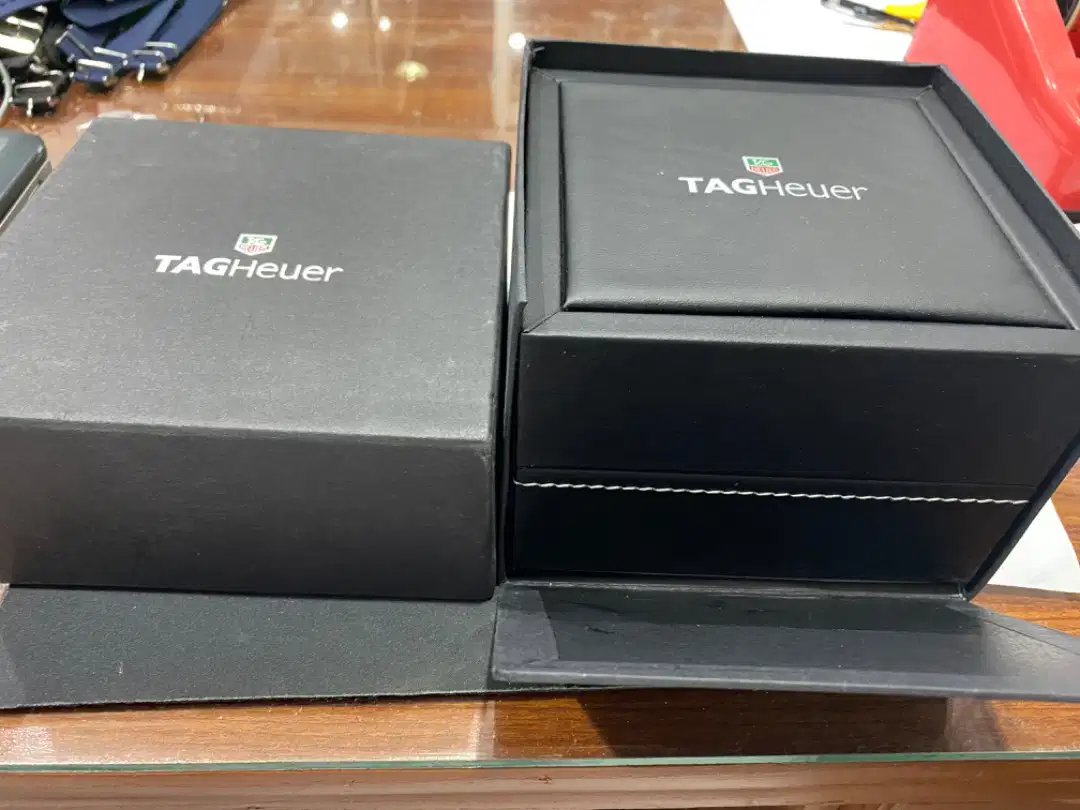NEW BEAUTIFUL TAG HEUER GENTS WATCH BOX AVAILABLE FOR SALE