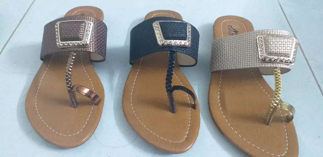 Casual footwear wholesale price