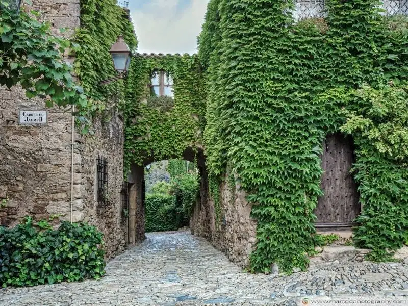 2 Marla Plot Available for Sale in Karachi