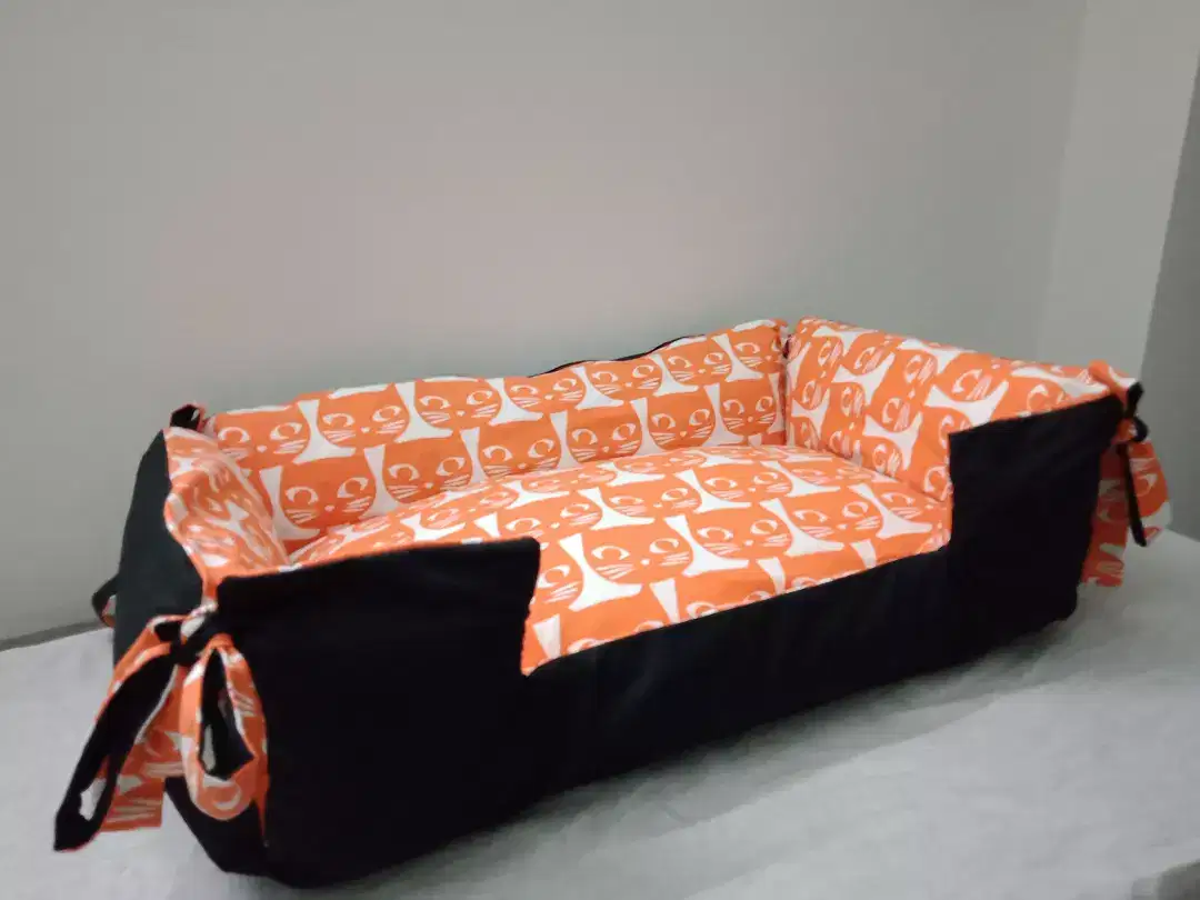 Cat/Dog couch bed Big size Available for Sale in Lahore