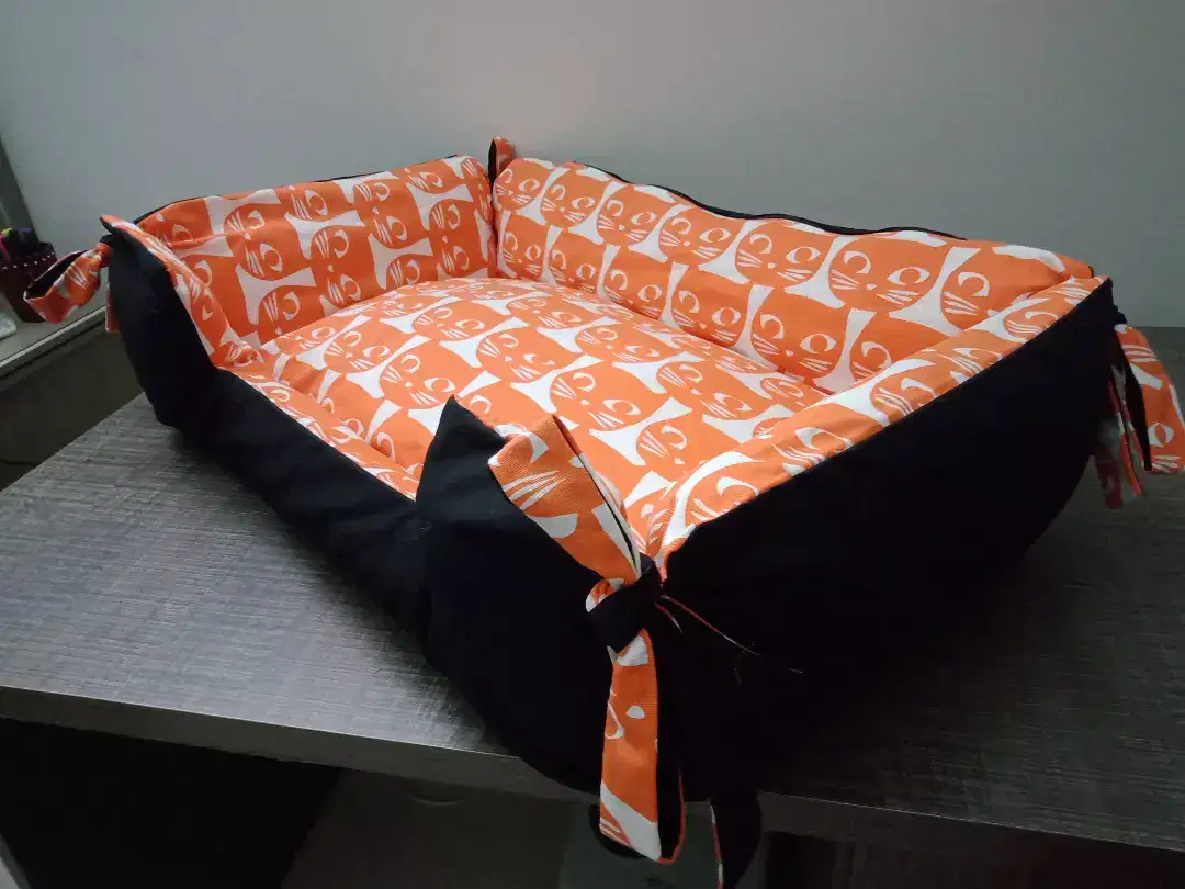 Cat/Dog couch bed Big size Available for Sale in Lahore