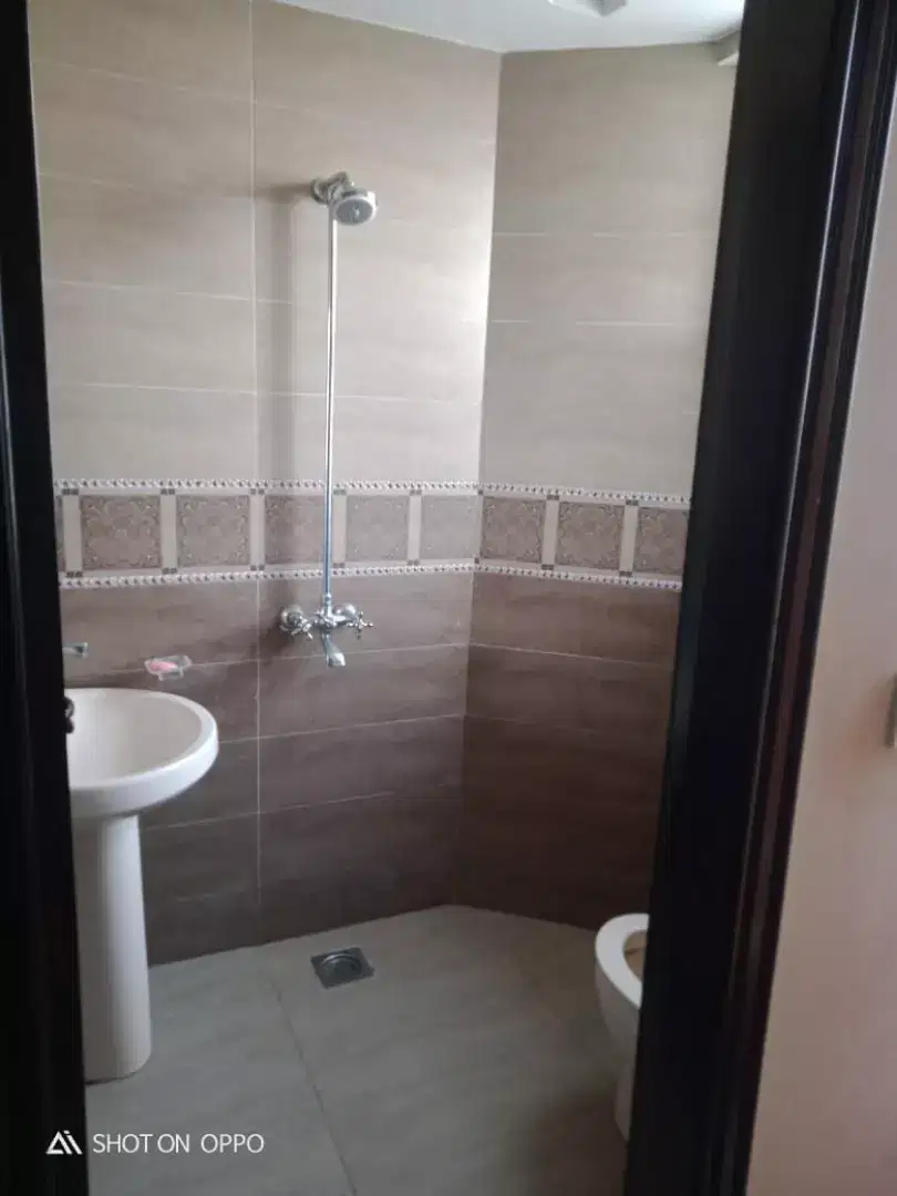 450 Marla Fully Furnished  flat in bahria town Lahore