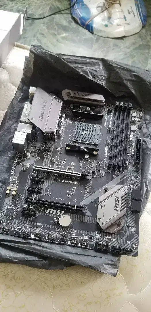 Selling MSI TOMAHAWK B450 & B450 MAX. With RYZEN combo also Available.