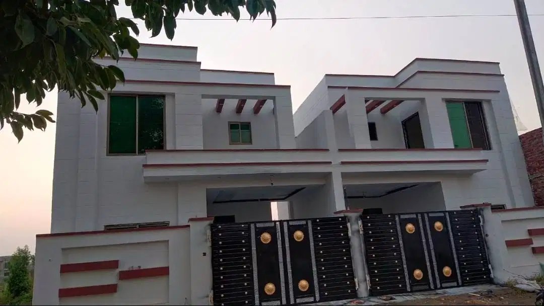 JUST PAY 33% DOWN PAYMENT AND BECOME OWNER OF BEAUTIFUL HOUSE LAHORE