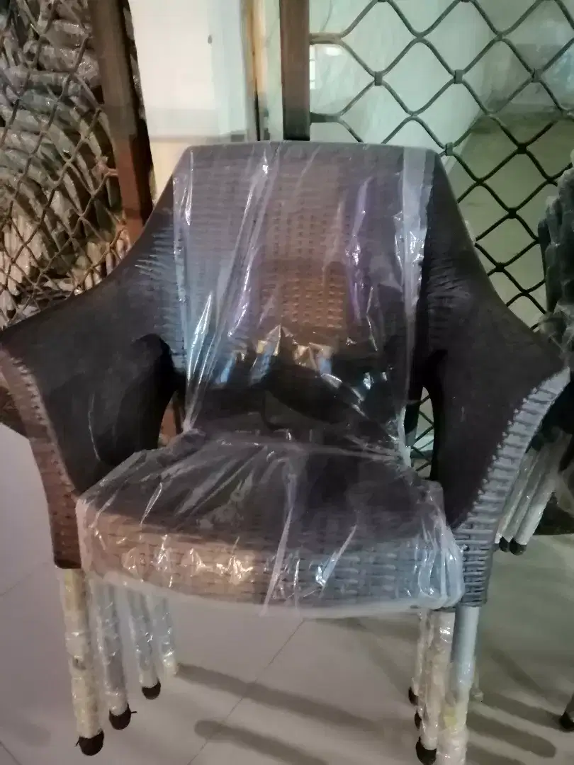 Plastic furniture all variety available at discounted rate For sale