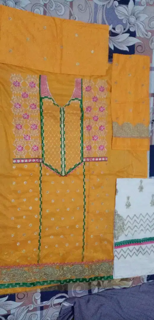 Brand Suit Available At Very Low Price